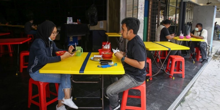 食肆最新SOP：达80%疫苗接种率才可全员上班