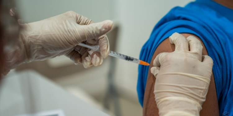 下周起为12岁以上打疫苗！凯里：我的百日KPI是80%成人完成接种