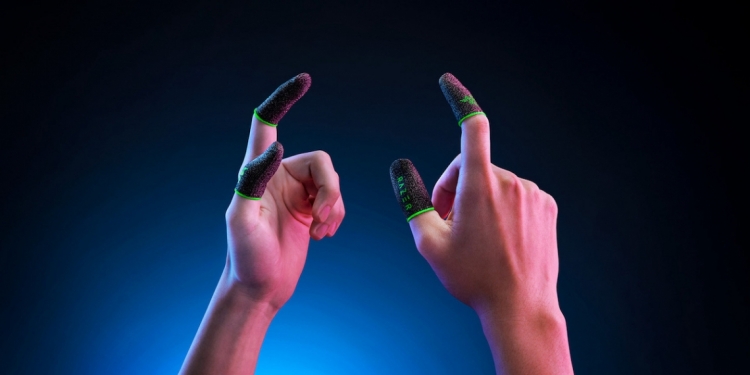 提升游戏体验！雷蛇推出手机专用电竞指套