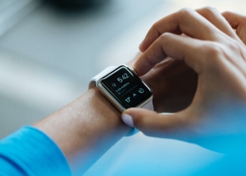 iPhone13无法用Apple Watch解锁? 苹果正积极修复