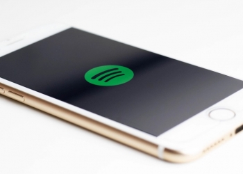 iPhone升级iOS 15后 使用Spotify出现耗电快和过热问题