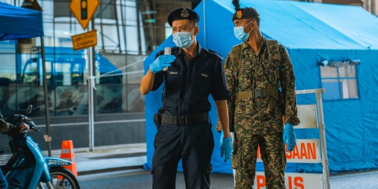 雪隆布城10日起晋NRP次阶 首相：路障全撤可跨县