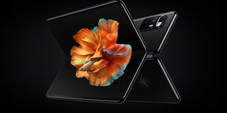 要与三星折叠屏手机抗衡？传小米提升Mix Fold性能