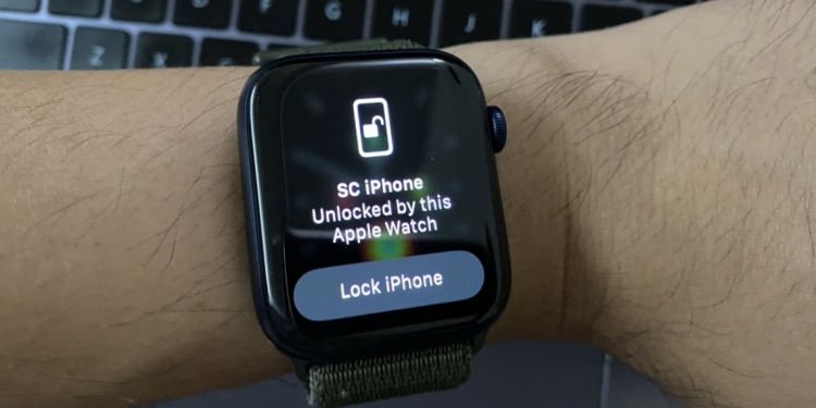 iOS 15.0.1：苹果已修复iPhone 13无法用Apple Watch解锁等问题！