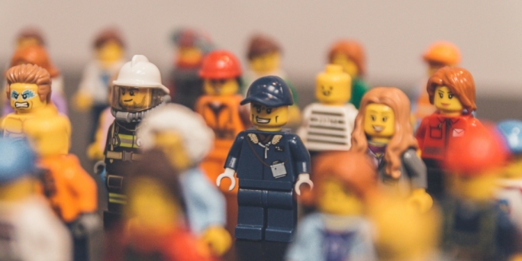 为了促进包容 乐高将消除产品的性别偏见及刻板印象