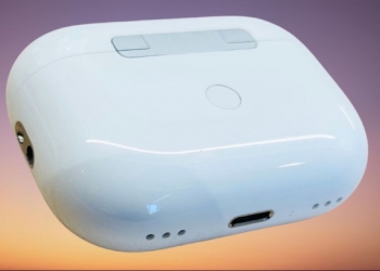 AirPods Pro 2照片曝光？充电盒底部增扬声器孔