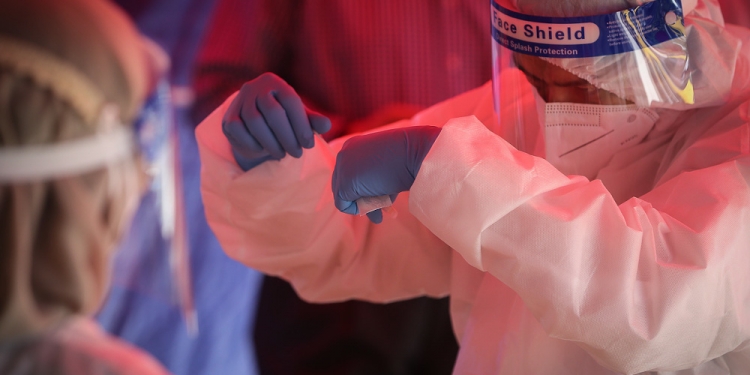 连续两天6字头！新增6377宗确诊