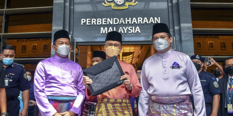 2022年财案总开销3321亿再创新高!行政开销占70.3%