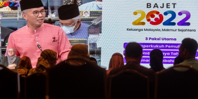 公积金缴纳率降2%延长半年 2亿运输费降低东马物价