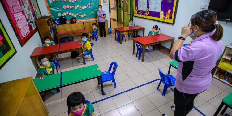 后年起强制上市公司委女董事！财长：延长托儿所税务减免