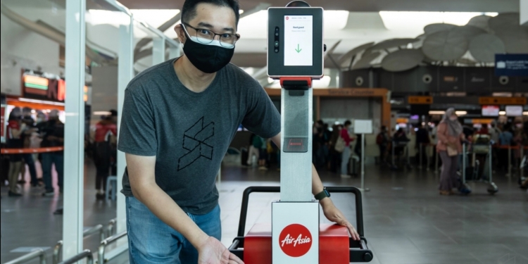 亚航即日起在KLIA2 推出脸部识别登机系统