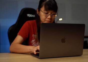 相比英特尔版MacBook Pro 新款的WiFi速度较慢