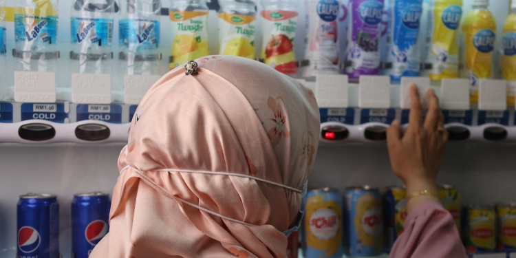 Atlas Vending携手大马盲人协会 推出盲文自动贩卖机