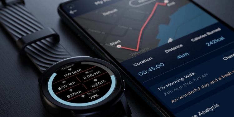 采用自家新系统!Moto Watch 100专注追踪健康功能