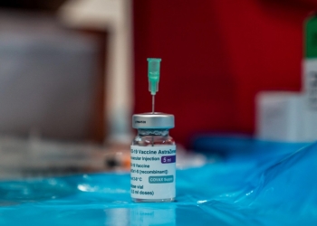 卫生部批准了！接种AZ或科兴者可打同款加强针