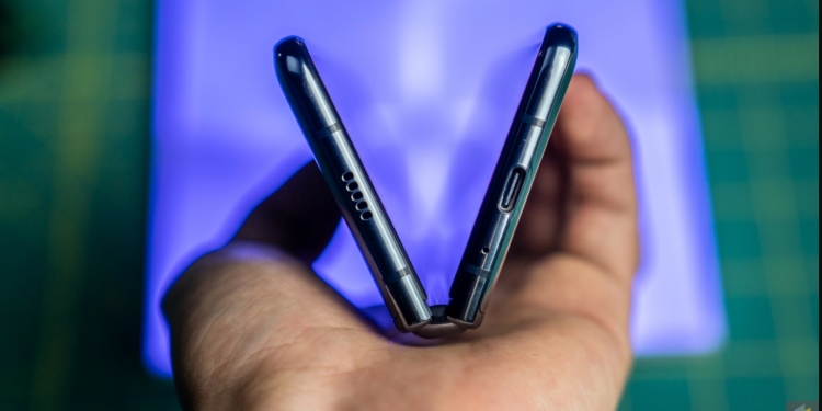 将推出折叠手机？OPPO Find N 5G规格曝光