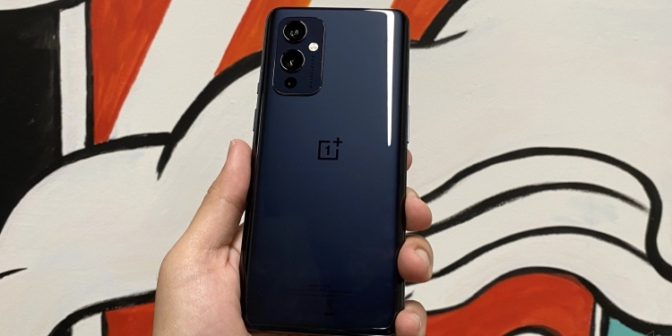 OnePlus 9系列出现大量漏洞！OxygenOS 12更新急刹车