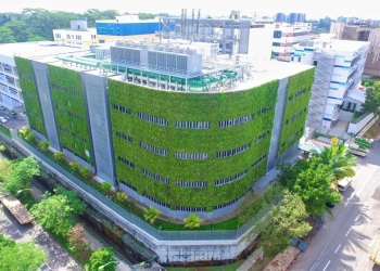 放眼2030年达300兆瓦产能！ 杨忠礼电力收购新国绿色数据中心