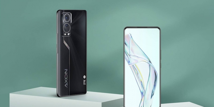 屏下自拍镜头 ZTE Axon 30开售RM2599