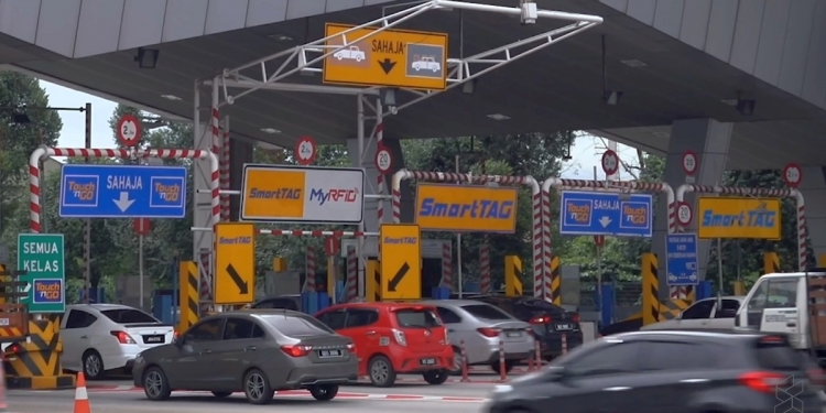 志愿队救援车辆付过路费惹议!大道公司怎么说?