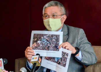 科艺部：用20架高功率无人机勘察水灾灾区