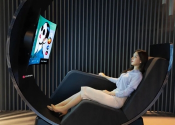 按摩椅曲面OLED TV  LG Display多媒体娱乐舱预告