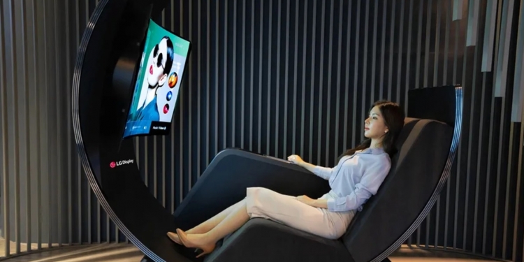 按摩椅曲面OLED TV  LG Display多媒体娱乐舱预告