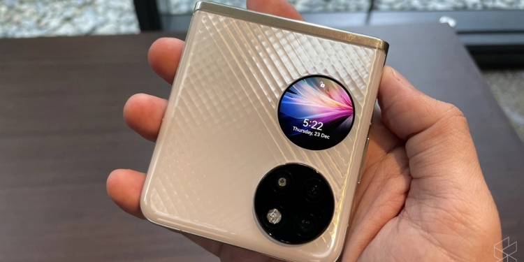 比Galaxy Z Flip 3昂贵！华为首款折叠屏手机P50 Pocket登场