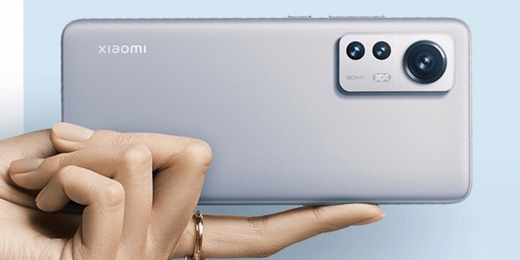 采用简约外观设计 小米12系列曝光