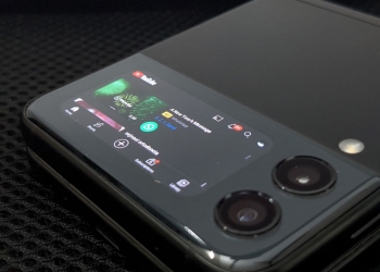 开发人员推CoverScreen OS 让三星Galaxy Z Flip 3外屏更实用