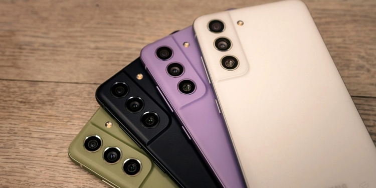 早鸟折扣RM350  三星Galaxy S21 FE 5G开放预购