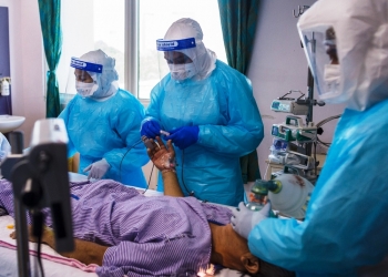 没接种疫苗者染疫死亡风险 比完成加强针者高62倍！