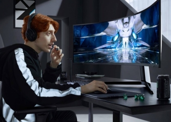 三星推全球首款4K 240Hz显示器 Odyssey Neo G8