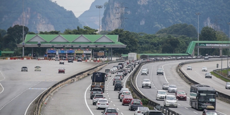 料未来几天涌现回城潮 PLUS吁使用者9am前启程