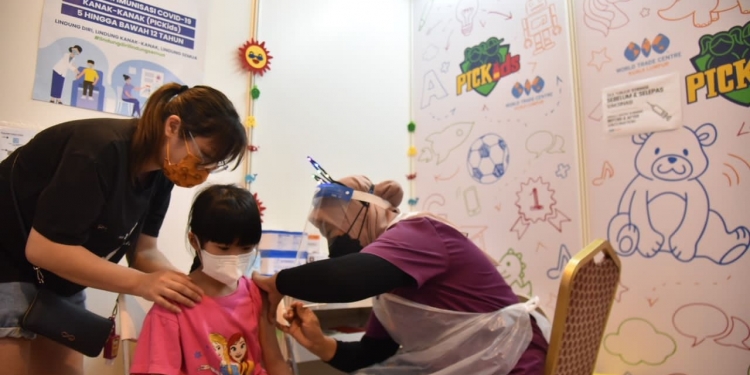 可预防重症与死亡！凯里：冀50%儿童在2月底接种首剂新冠疫苗