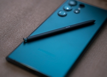 三星Galaxy S22系列性能测试 无法超越iPhone 13 Pro