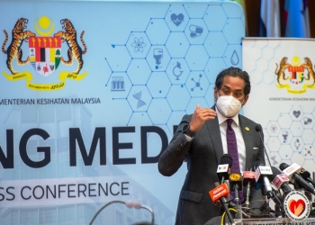 350万接种科兴者拒混打 凯里:将发同款疫苗加强针预约