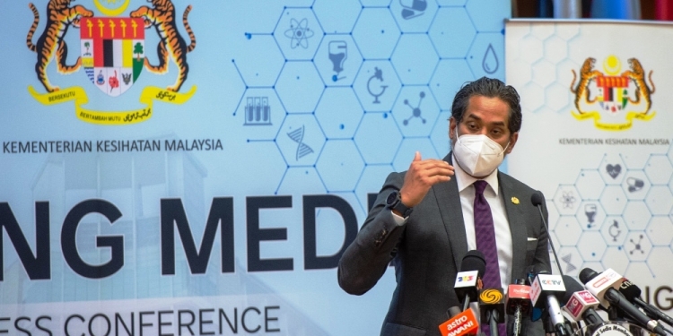 350万接种科兴者拒混打 凯里：将发同款疫苗加强针预约