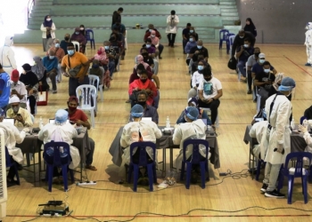 单日确诊破万!10089人染疫