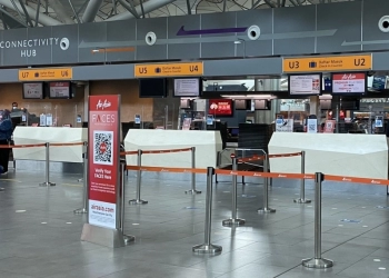 亚航401日起 逐步取消大部分登机柜台服务