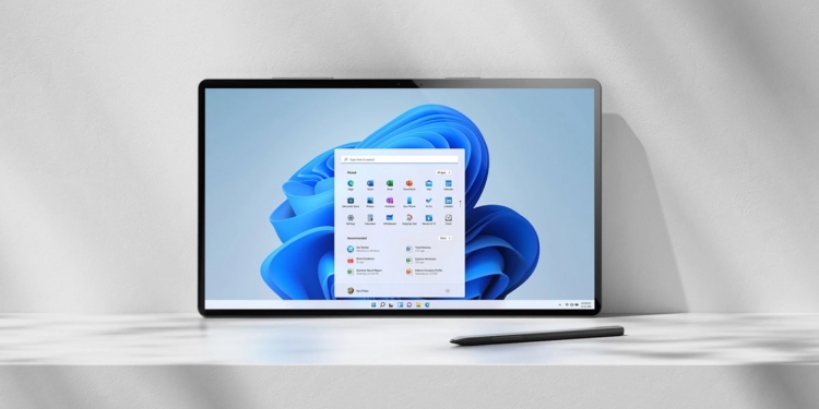 不符合安装Windows 11要求 桌面出现水印提醒用户