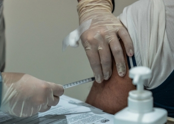 4月起若未打加强针 凯里：接种状态转“未完成”