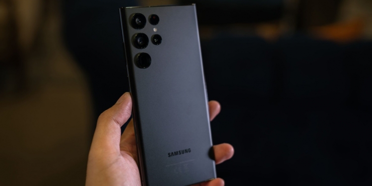 Apps性能受限  Geekbench移除Galaxy S22等旗舰设备