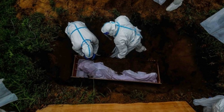 再有92人疫殁!昨增2万2030宗确诊