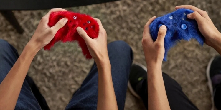 配合音速小子新电影 微软推特制版遥控器及Xbox Series S