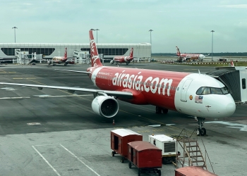 为抵消飙升价格 亚航308起将征燃油附加费