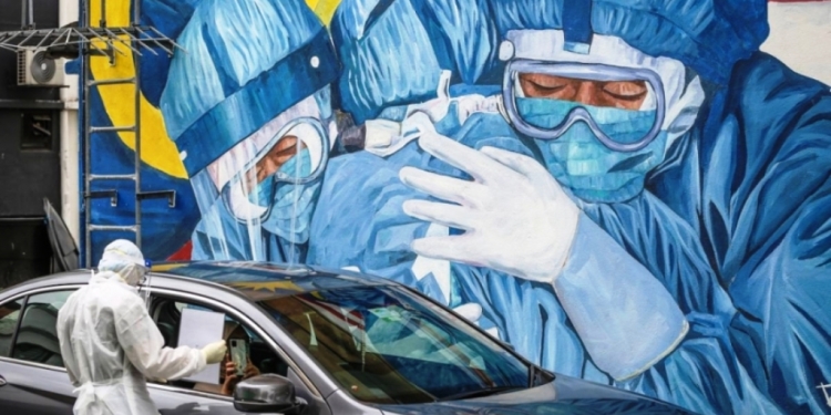 单日确诊再创新高！3万3406人染疫雪州近万