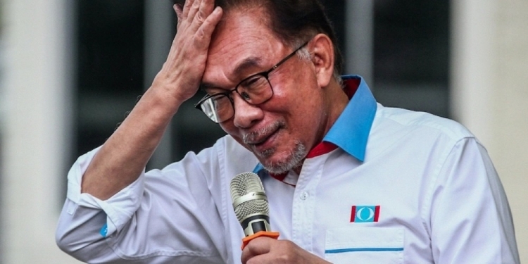 MySejahtera卖给私人公司 安华担忧数据和信息外泄