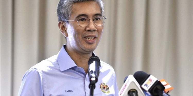 财长：EPF特提款项418提前发放