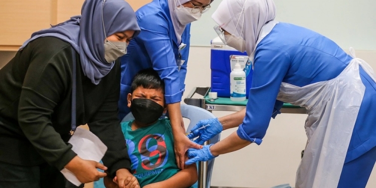 516起停供孩童首剂疫苗 副卫长：之后只可付费接种科兴